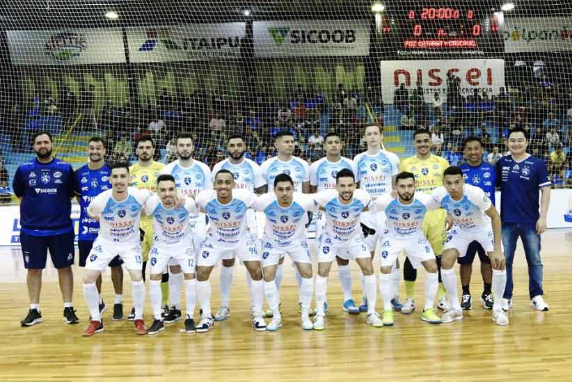 Feriadão com Liga Nacional de Futsal em Foz do Iguaçu