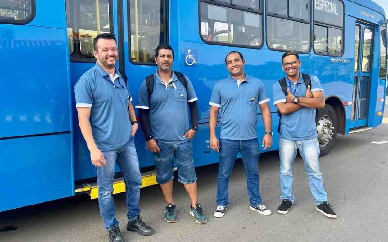 Viação Santa Clara ficha motoristas certificados em curso de formação