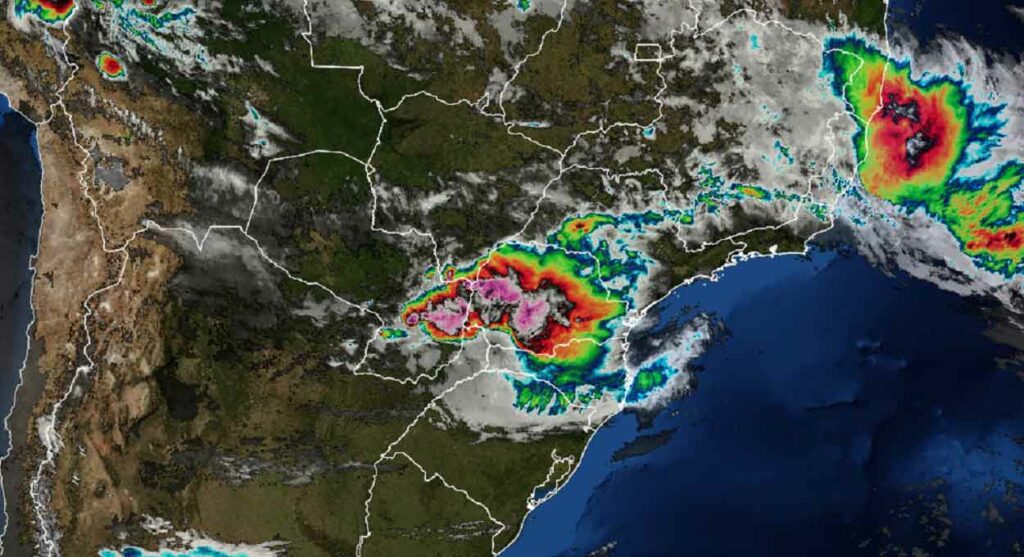 Foz do Iguaçu tem previsão de (muita) chuva para o fim de semana