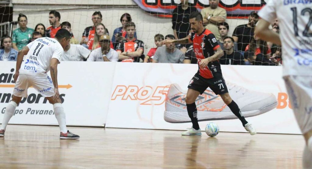 Foz Cataratas perde para o Joinville e está fora da Liga Nacional