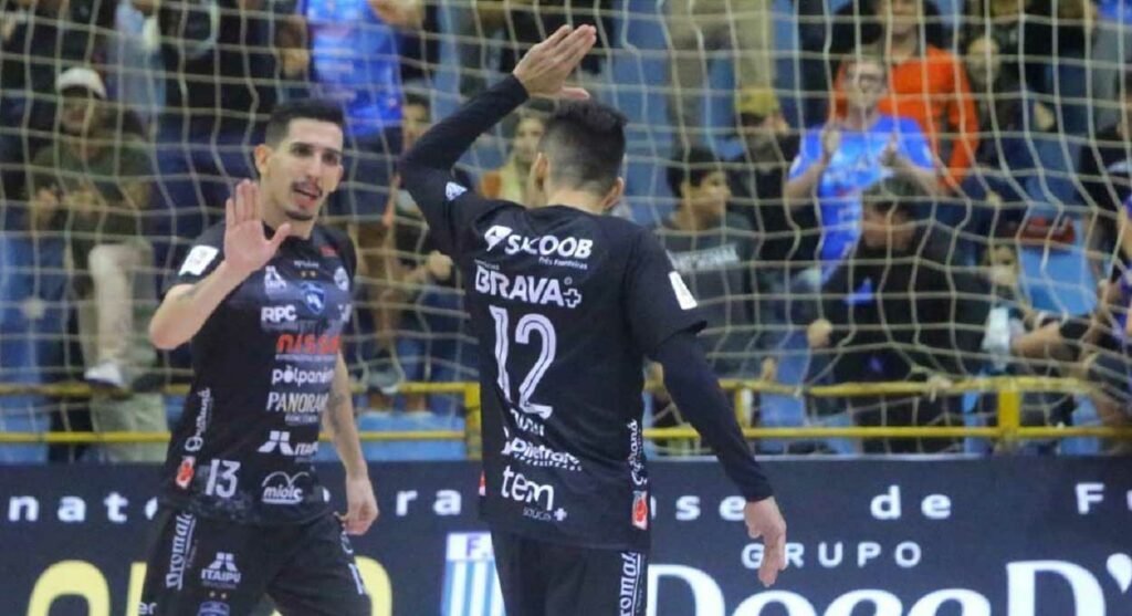 Mata-mata da Série Ouro terá clássico entre Foz e Cascavel