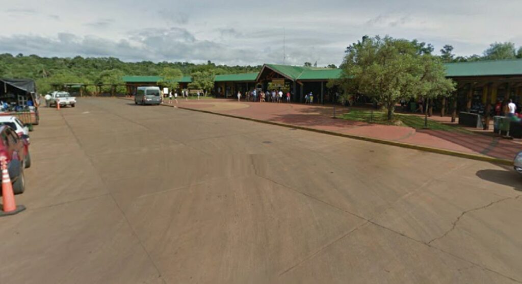 Linha de ônibus entre os dois lados das Cataratas é liberada