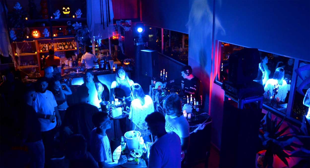 Festa de Halloween do Sky Bar Rooftop foi um sucesso!