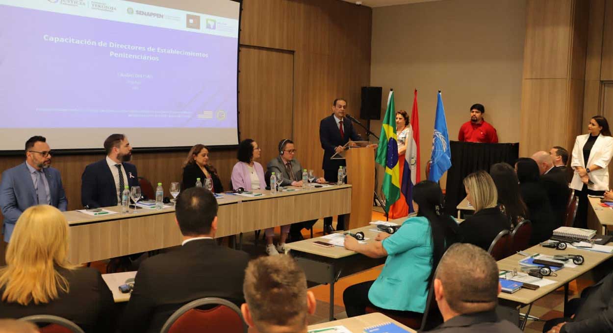 Brasil capacita diretores de penitenciárias do Paraguai