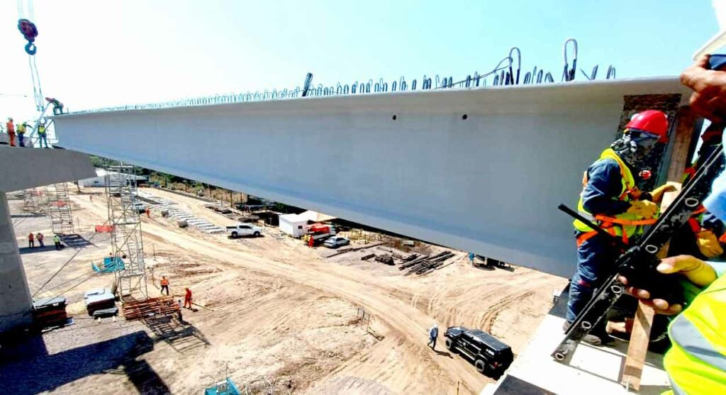 Consórcio instala primeira viga da Ponte da Bioceânica