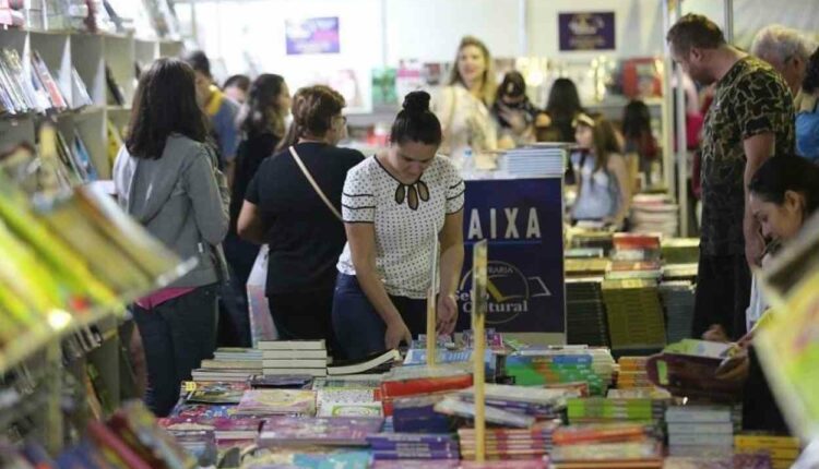 feira do livro de foz do iguaçu