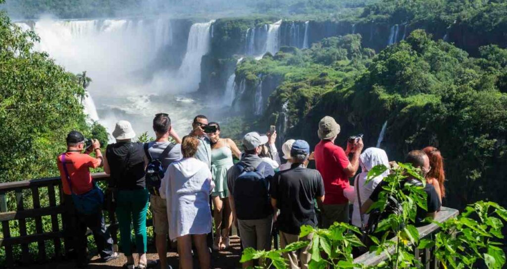 Cataratas do Iguaçu espera 30 mil turistas no feriadão da padroeira