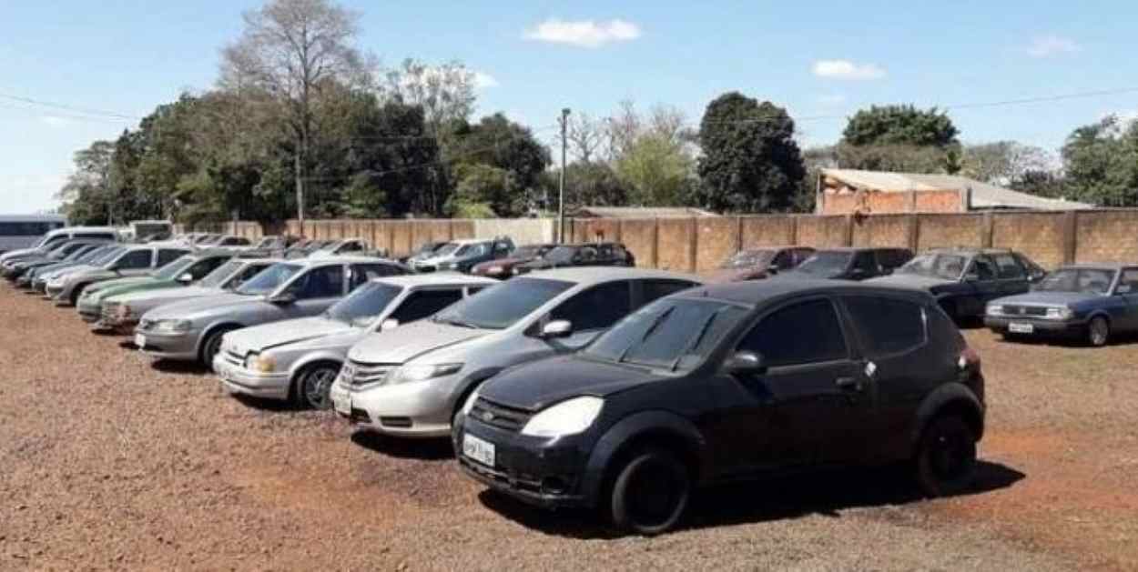 Foztrans leva a leilão 60 veículos conservados que podem circular