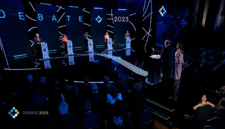 Campanha teve dois debates entre os candidatos, transmitidos pela TV Pública Argentina e disponíveis no YouTube. Imagem: Reprodução/TV Pública