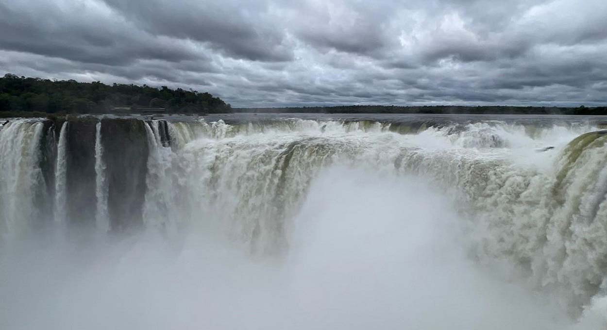 Argentina comunica reabertura da passarela da Garganta do Diabo