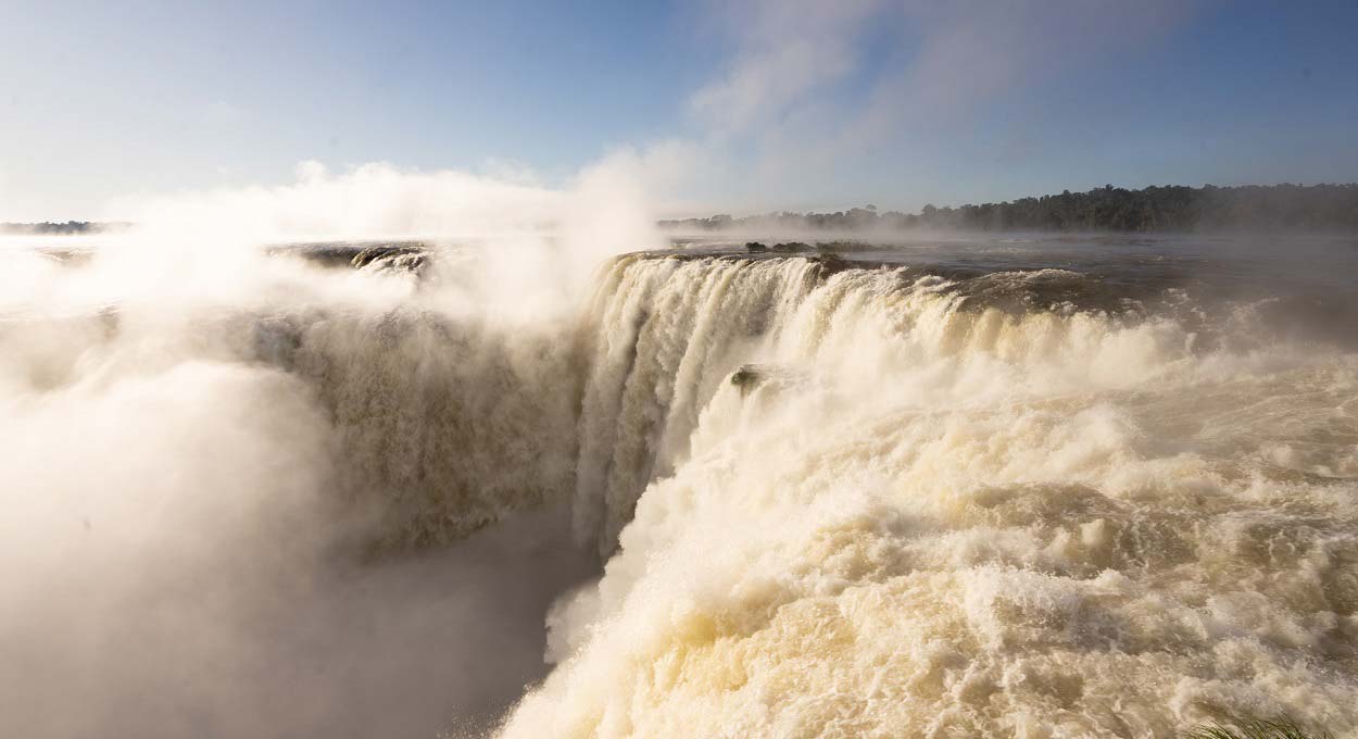 Passarela argentina da Garganta do Diabo continua fechada