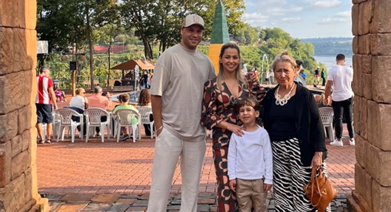 Tiago Barnabé e família vêm a Foz à convite do Visit Iguassu