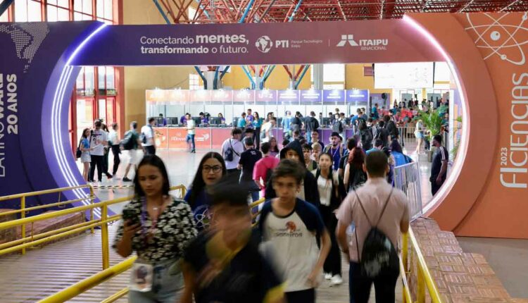 Programação teve cinco dias de atividades no Centro de Convenções em Foz do Iguaçu. Foto: Gentileza/Assessoria FIciencias