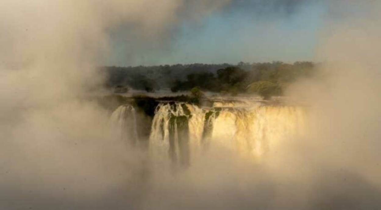 Amanhecer nas Cataratas é imersão na natureza ao brilhar o Sol