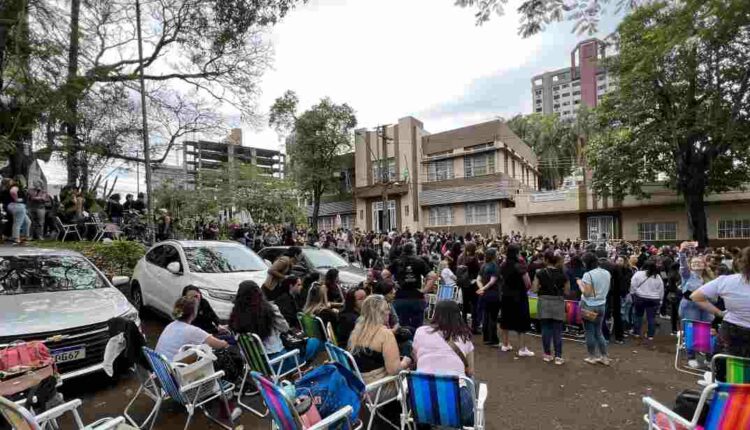 educadores em greve