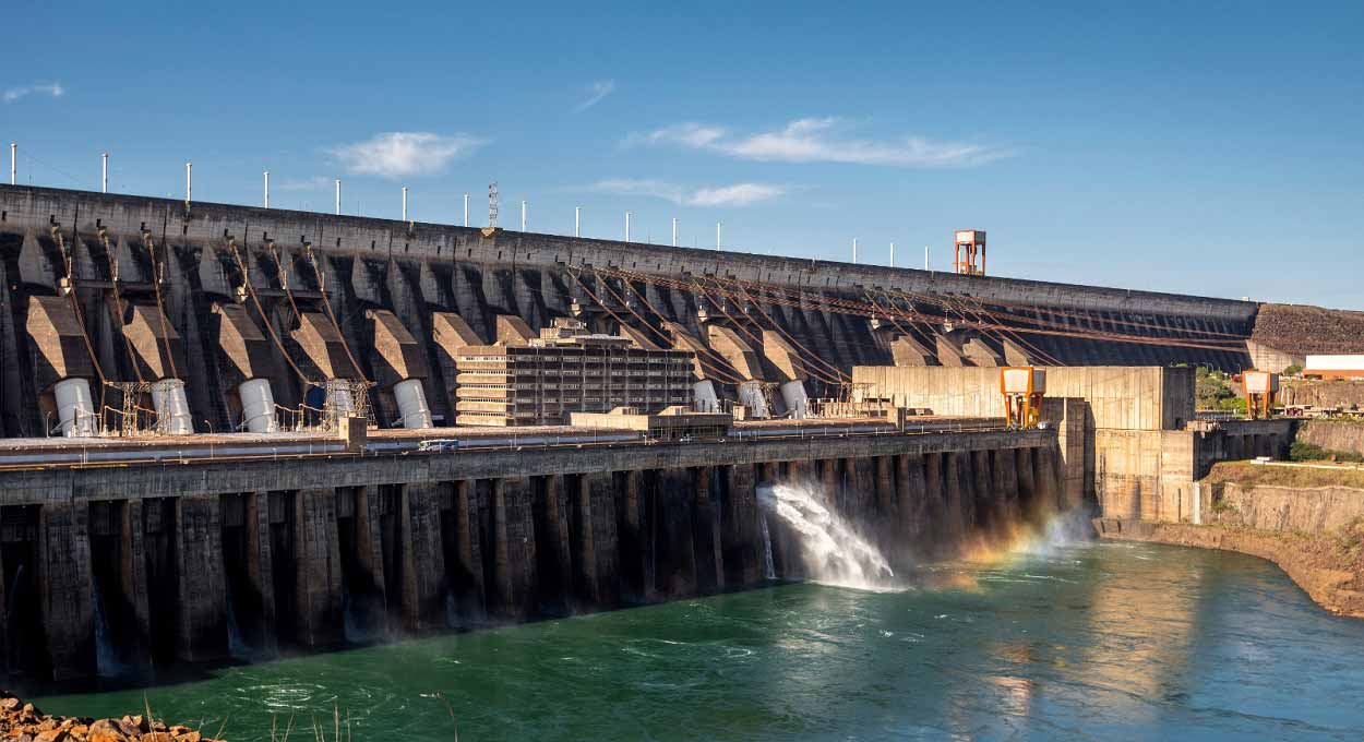 Itaipu abre inscrições para processo seletivo com 31 vagas