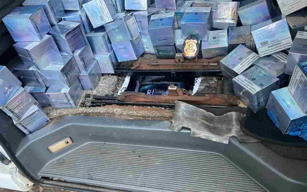 PF prende 5 pessoas com carga de cigarro eletrônico em Foz do Iguaçu