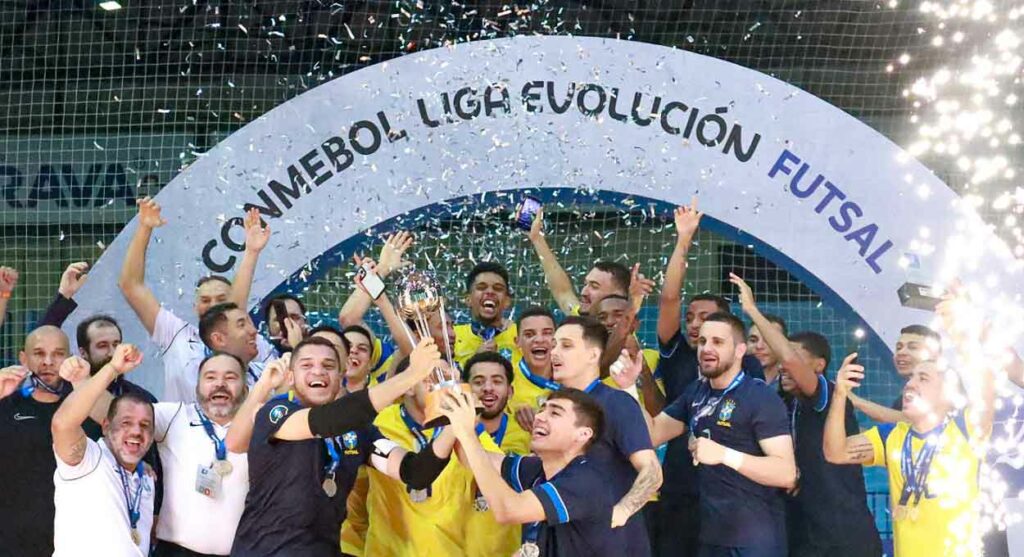 Futsal: Brasil conquista título invicto em Foz do Iguaçu