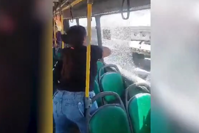 No ônibus, no show. Show de horrores