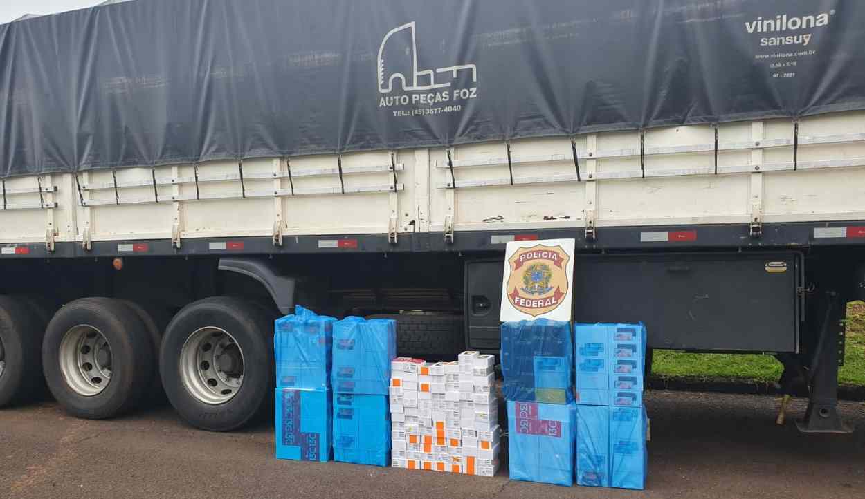 Caminhoneiro é preso com carga de celular do Paraguai que passa de R$ 250 mil