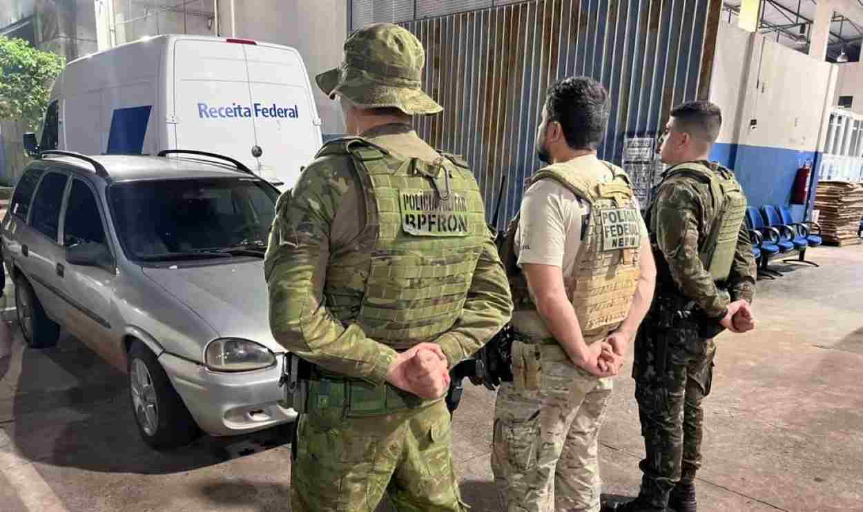 Polícia desmonta depósito de contrabando da Argentina em Foz do Iguaçu