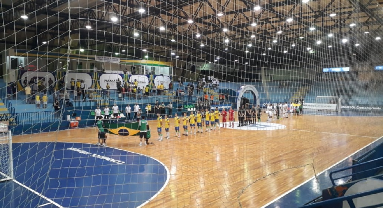 Futsal: Brasil goleia Venezuela em Foz do Iguaçu
