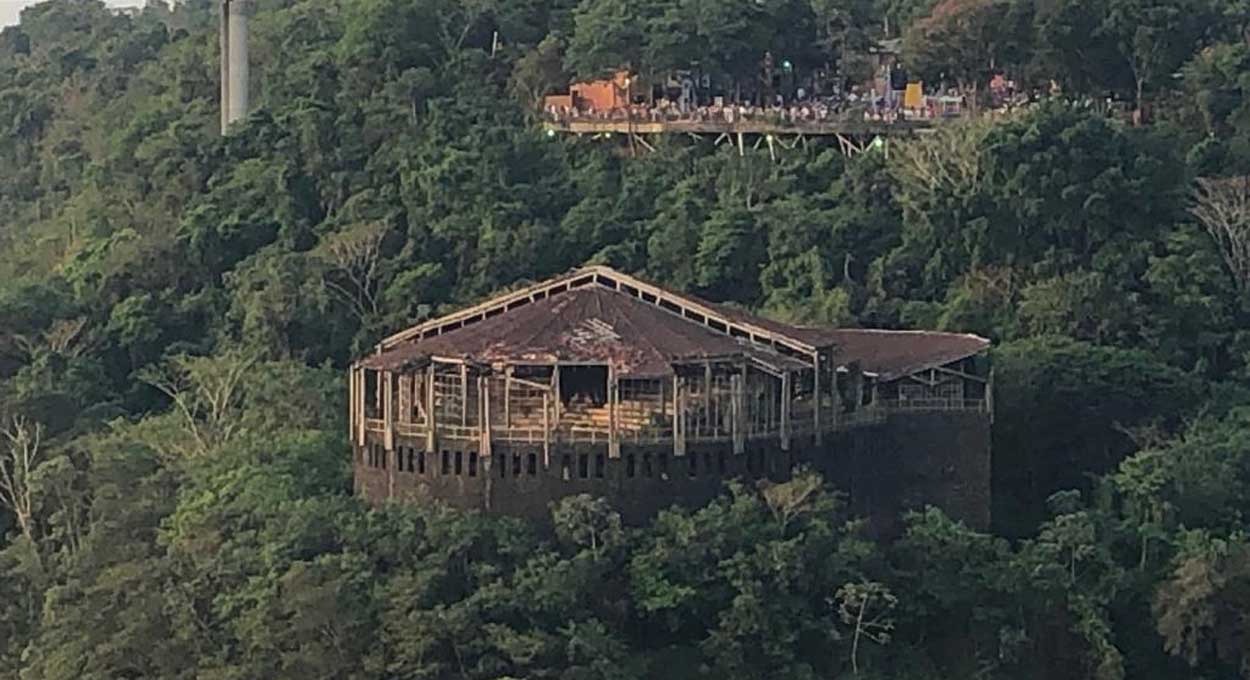 Espaço das Américas exibe estragos provocados por abandono