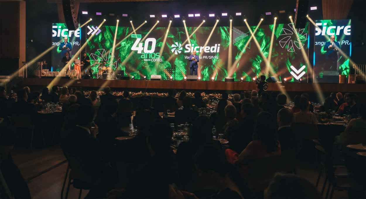 Livro e sorteios marcam 40 anos da história da Sicredi Vanguarda