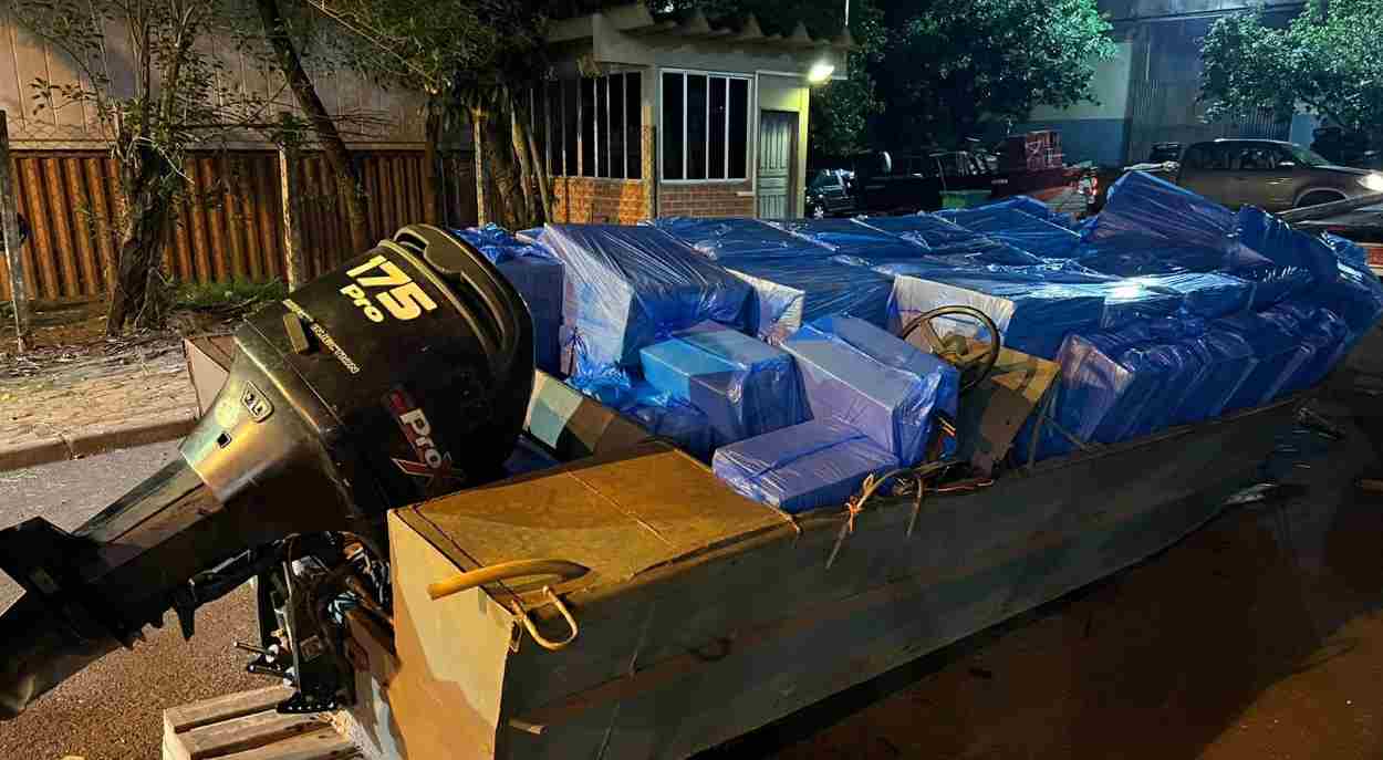 Força-tarefa captura contrabando de cigarro no lago de Itaipu
