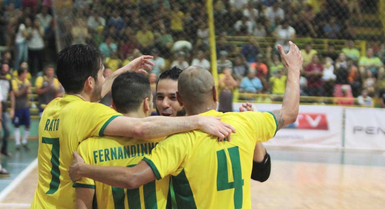 Foz do Iguaçu terá finais entre Brasil e Colômbia no futsal