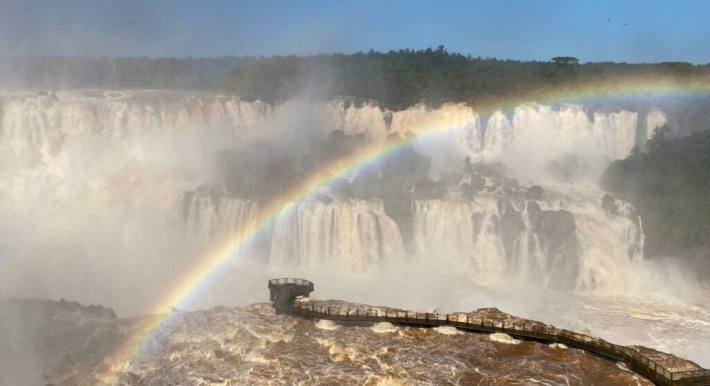 Moradores de Foz do Iguaçu terão entrada de graça nas Cataratas no sábado (11)