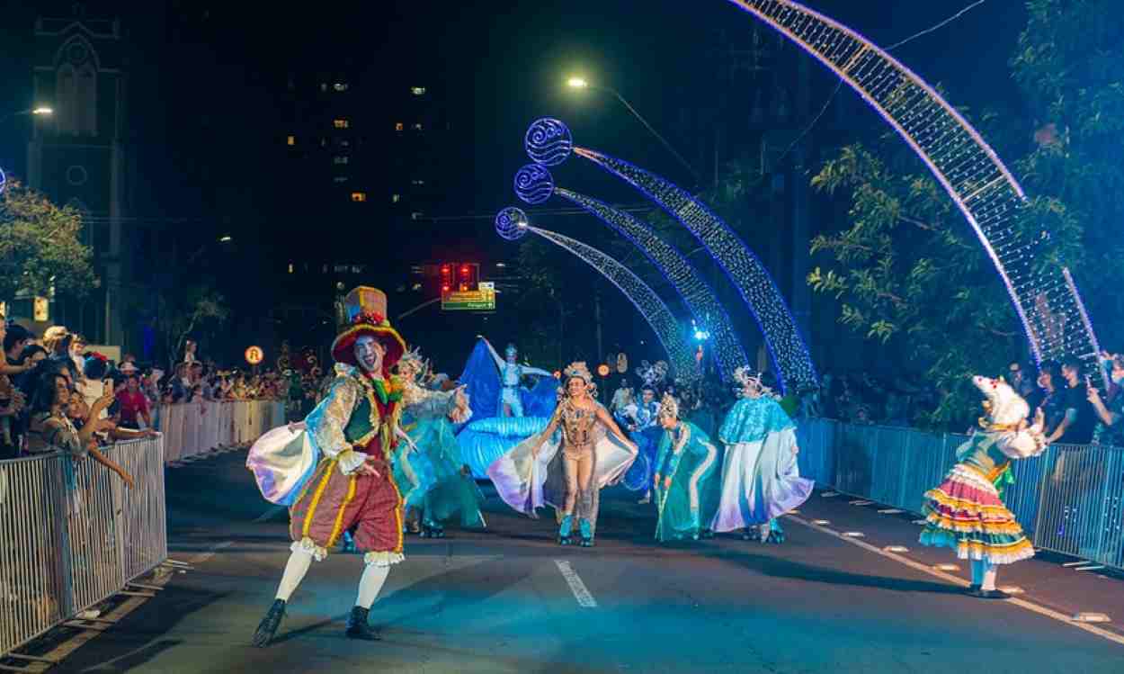 Prefeitura anuncia data do Natal e concurso de decoração em Foz do Iguaçu