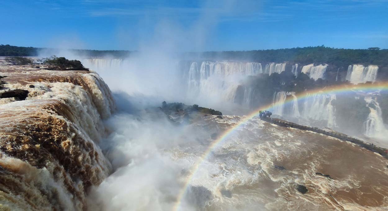 Parque Nacional do Iguaçu recebe 32 mil visitantes no feriado da República