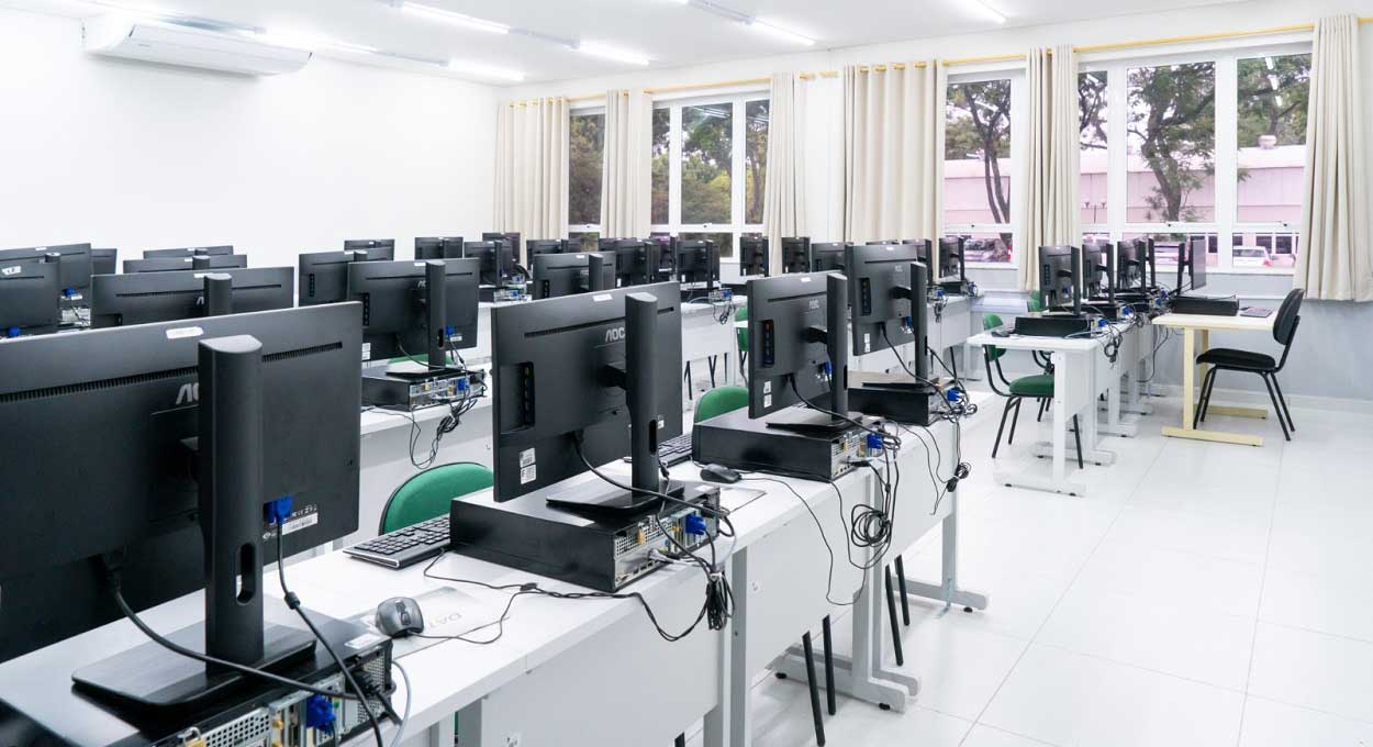 IFPR inaugura bloco de laboratórios em Foz do Iguaçu