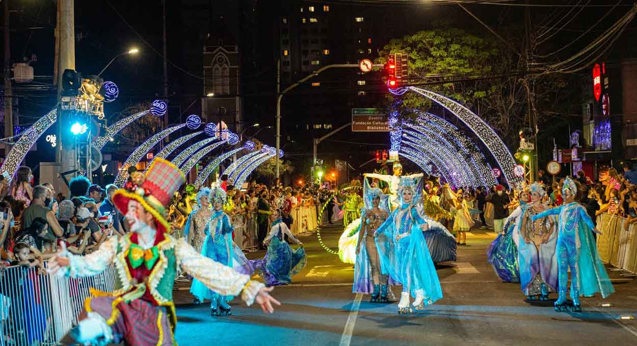 Foz do Iguaçu terá parada natalina na quinta (7) e na sexta (8)