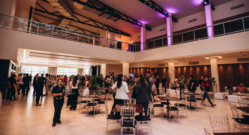 Hotel inaugura maior centro de eventos de Puerto Iguazú