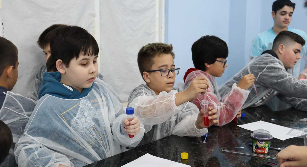 A Escola de Contraturno Multiversa agora é Multiversa Teens