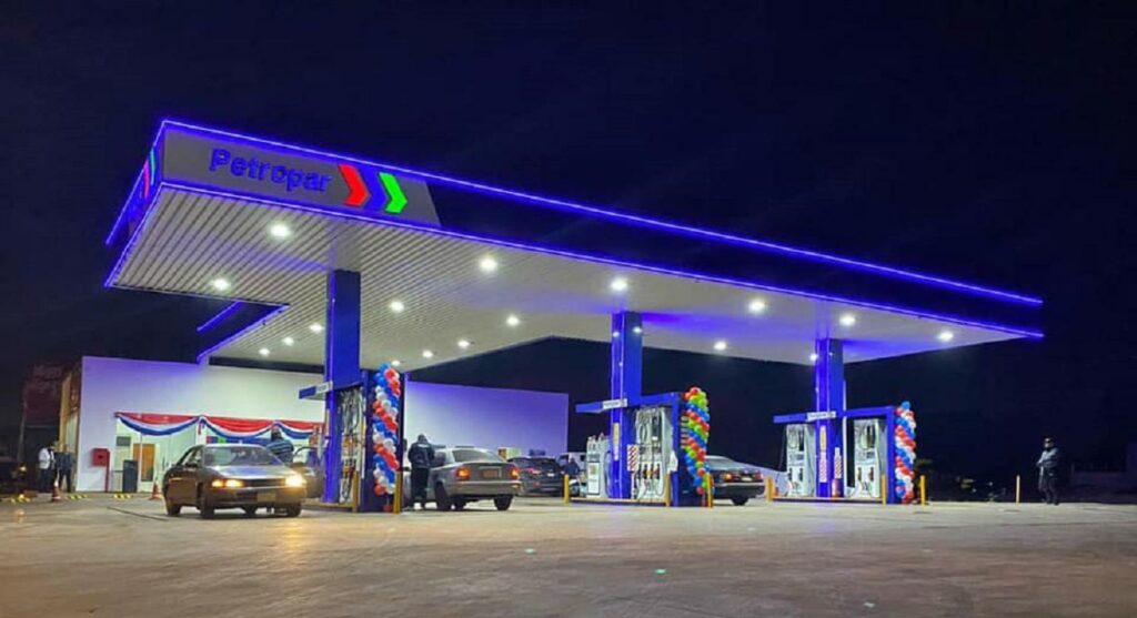 Paraguai faz nova redução nos preços da gasolina e do diesel