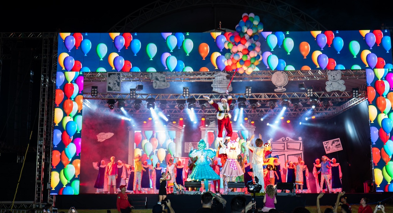 Veja como foi o espetáculo de Natal no Gramadão em Foz do Iguaçu