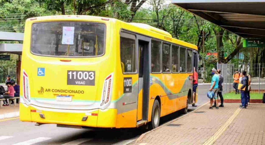 Linha de ônibus do Libra e Campos do Iguaçu passa a circular aos domingos