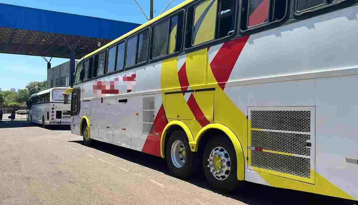 Esquema de descaminho ‘perde’ 3 ônibus com R$ 500 mil em mercadorias na fronteira