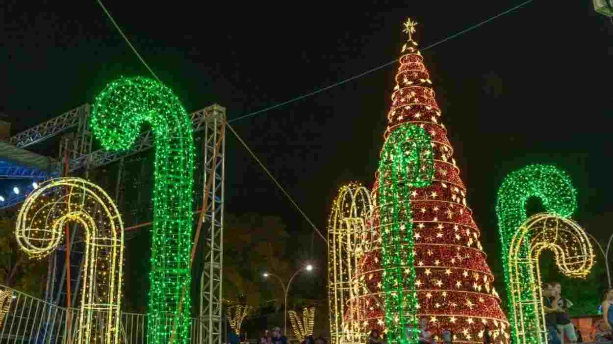 Morador pode votar na decoração de Natal mais bonita de Foz do Iguaçu