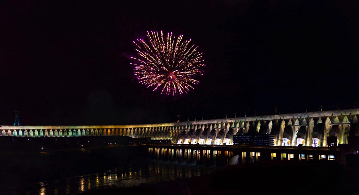 Iluminação de Itaipu terá sessões especiais em janeiro