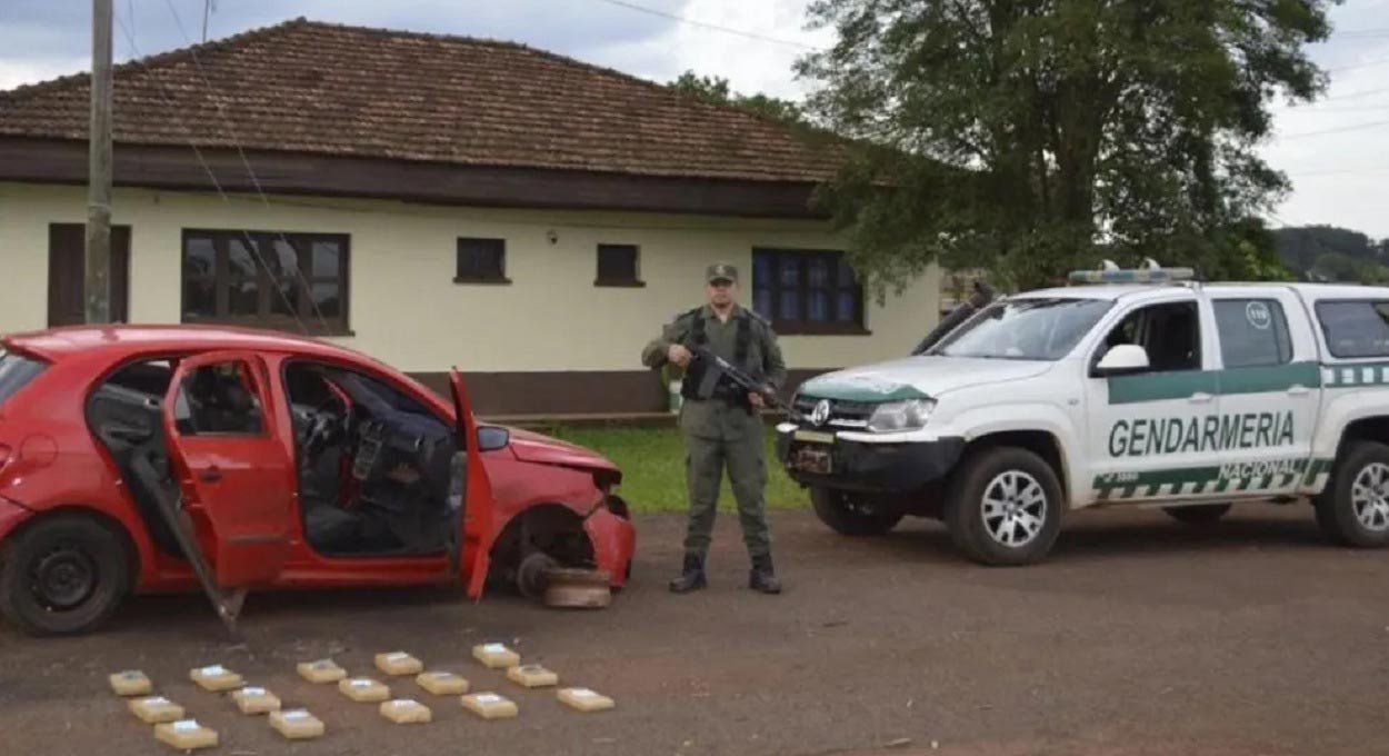 Carro roubado em Foz do Iguaçu era usado pelo tráfico na Argentina