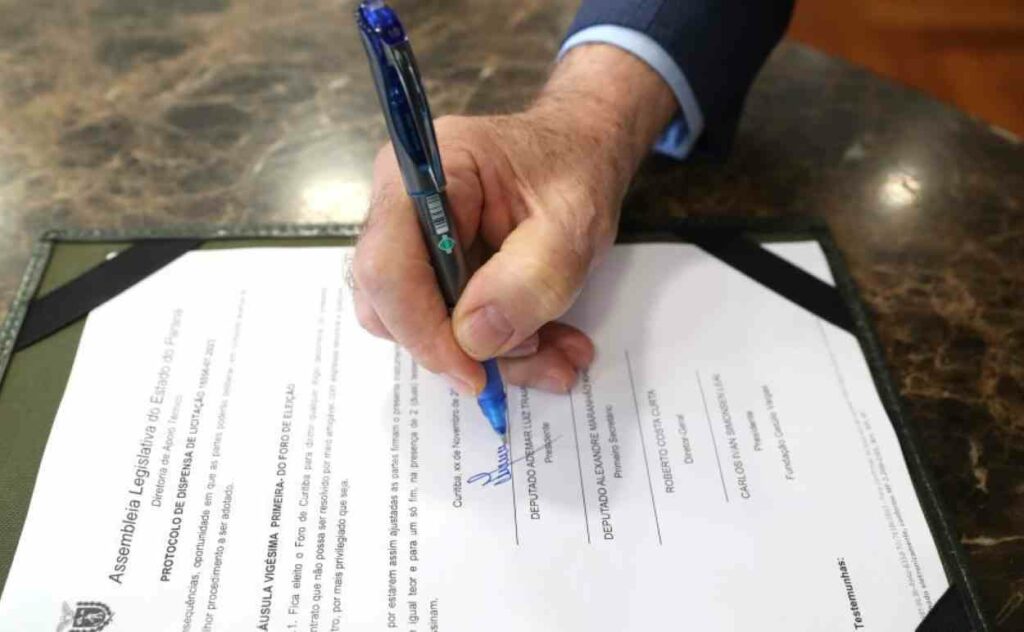 Emprego público: órgão anuncia 85 vagas e salário a partir R$ 4,9 mil