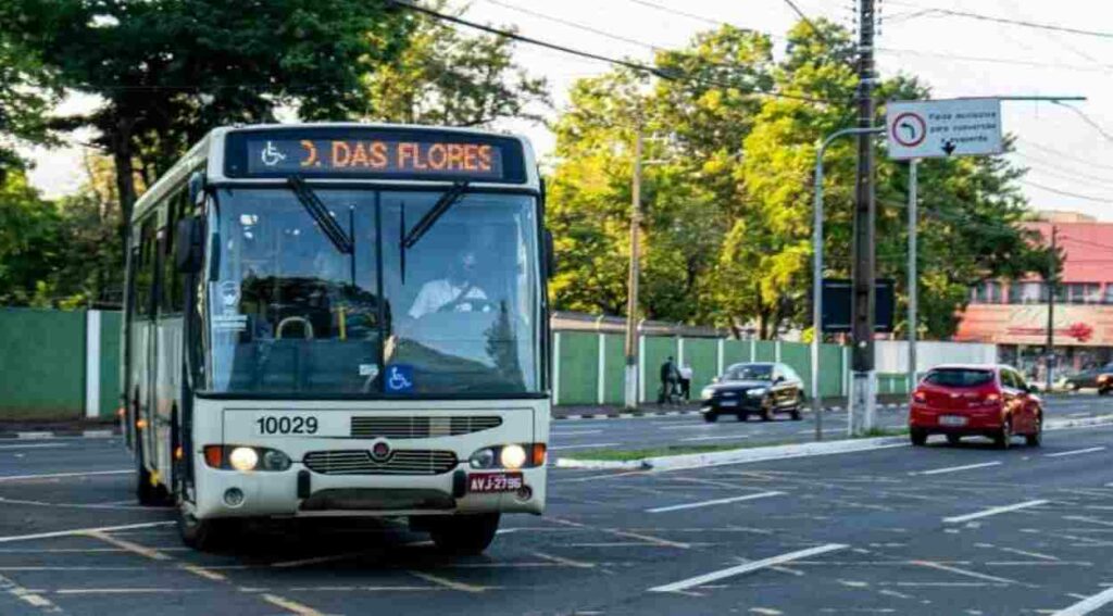 Saiba como fica o horário dos ônibus no fim de ano em Foz do Iguaçu