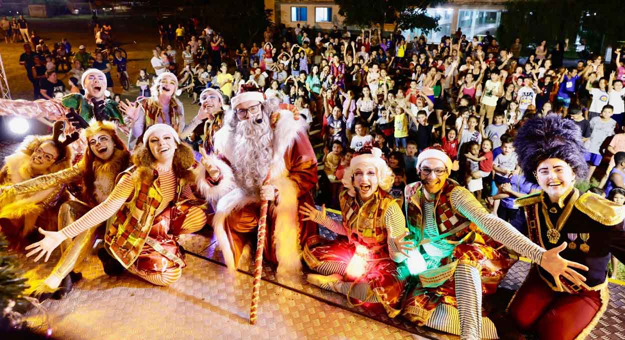 Espetáculo de Natal percorre cidades da região de Foz do Iguaçu