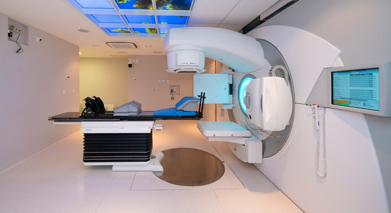 Hospital de Foz do Iguaçu recebe novo equipamento para tratamento oncológico