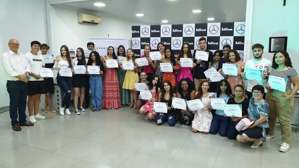 Curso Educação e Empregabilidade transforma vida de alunos do ensino médio
