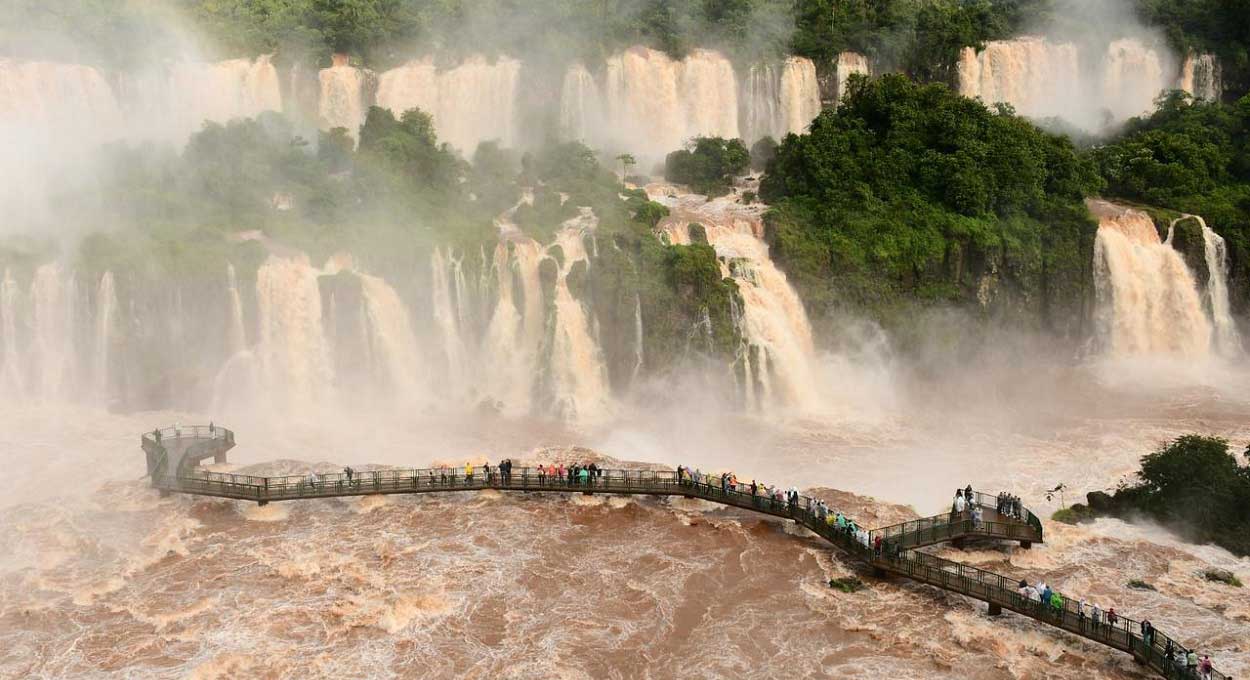 Parque Nacional do Iguaçu espera 300 mil visitantes na alta temporada